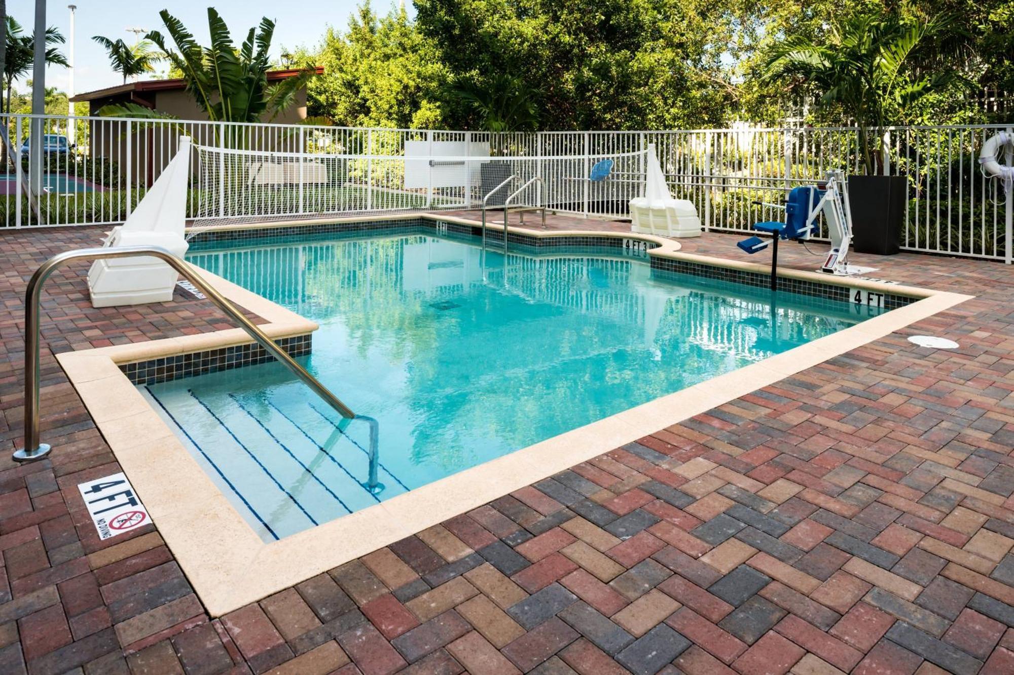 Residence Inn By Marriott Miami West/Fl Turnpike Hialeah Gardens Exterior foto